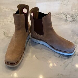 Macie Bean women’s tan suede boots